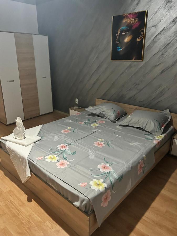 Apartament Regim Hotelier 1 Camera Galaţi Buitenkant foto