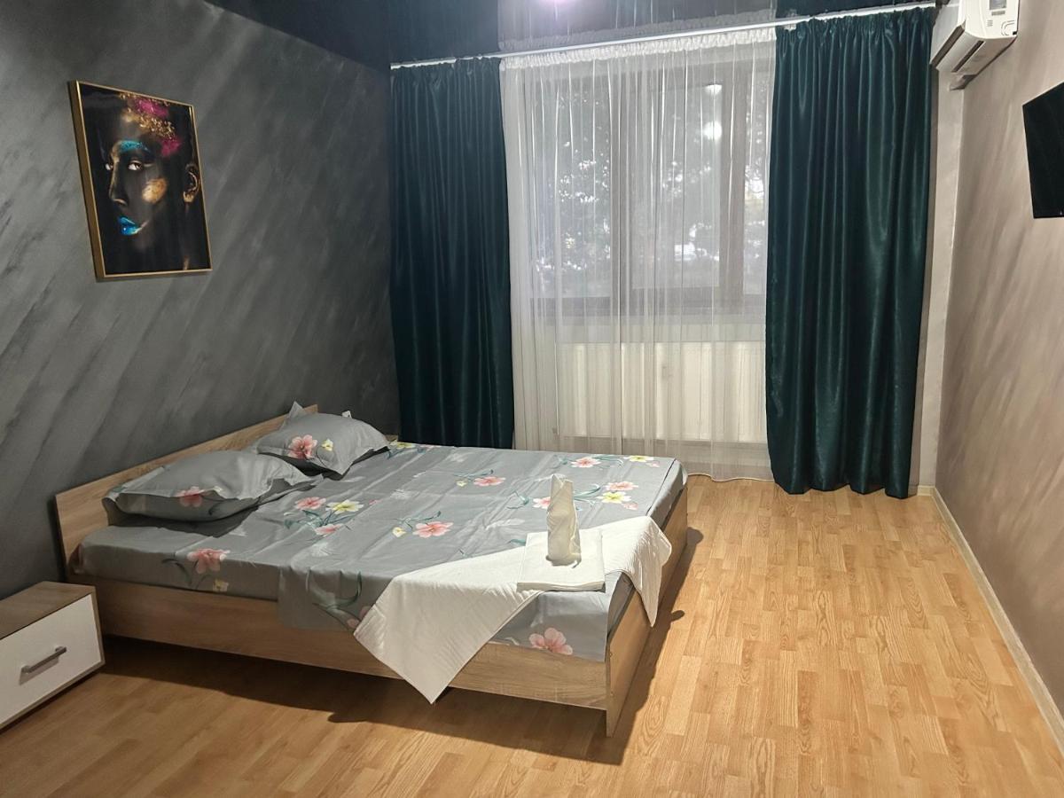 Apartament Regim Hotelier 1 Camera Galaţi Buitenkant foto